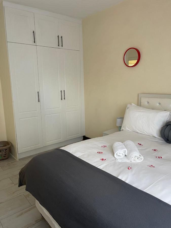 @Jackie'S Avondale 2 Bed Flat At Harrow Court Apartment Harare Exterior photo