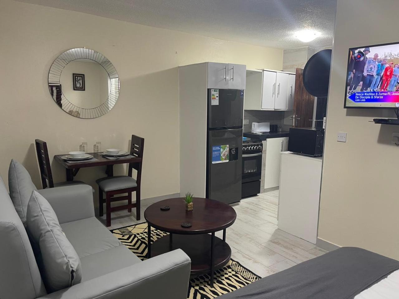 @Jackie'S Avondale 2 Bed Flat At Harrow Court Apartment Harare Exterior photo